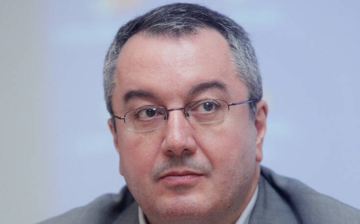 Ο Ηλίας Μόσιαλος εκπρόσωπος της κυβέρνησης σε διεθνείς οργανισμούς για τον κορονοϊό