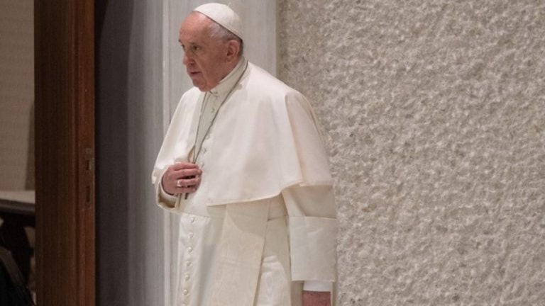 Επίσκεψη Πάπα: Στην Ελλάδα σήμερα ο προκαθήμενος της Ρωμαιοκαθολικής Εκκλησίας