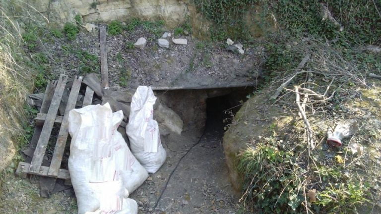 Σέρρες: Οχτώ συλλήψεις για παράνομες ανασκαφές κάτω από μοναστήρι