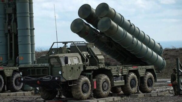 Ρωσία: Δυο γέφυρες κατέρρευσαν, δυο τρένα εκτροχιάστηκαν - Τουλάχιστον 7 νεκροί, δεκάδες τραυματίες