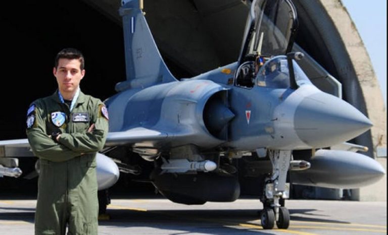 Σμηναγός Κοσμάς Χάλαρης: Έλληνας ο καλύτερος πιλότος του ΝΑΤΟ!