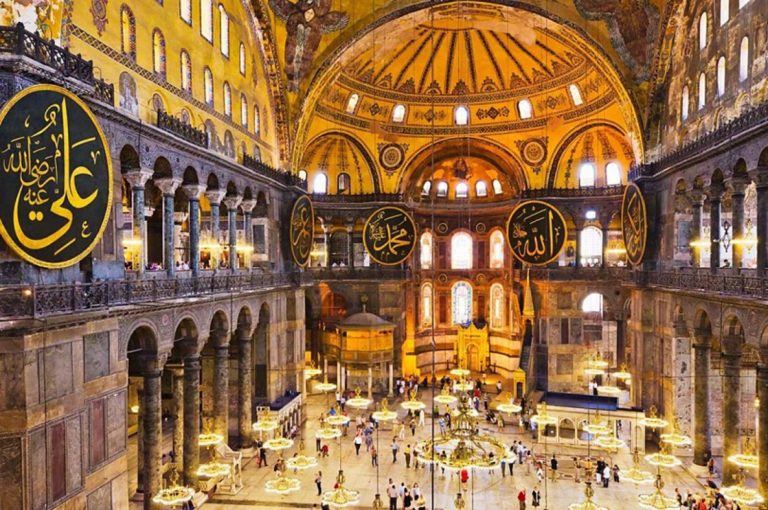 Αγιά Σοφιά: Μεγαλειώδης «φιέστα» ετοιμάζει ο Ερντογάν ενόψει της μετρατροπής του ναού σε τζαμί