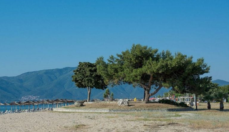 Κεντρική Μακεδονία:  Σε ποιες παραλίες επιτρέπεται η κολύμβηση