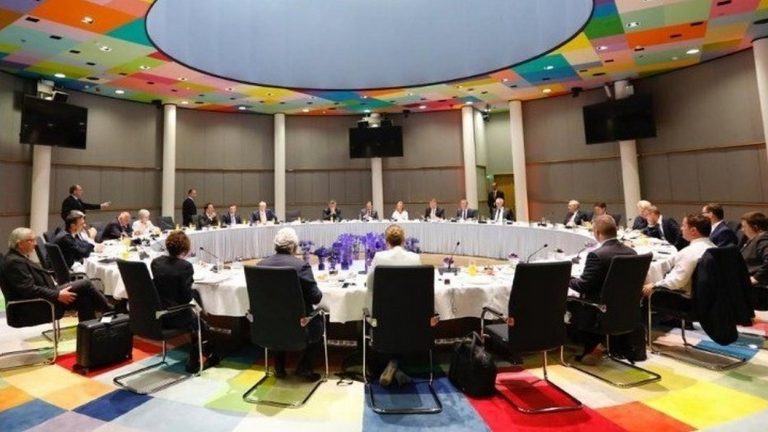 Συνεχίζεται σήμερα η Σύνοδος Κορυφής της Ε.Ε. – Ο Σάντσεθ εκπροσωπεί τον Τσίπρα