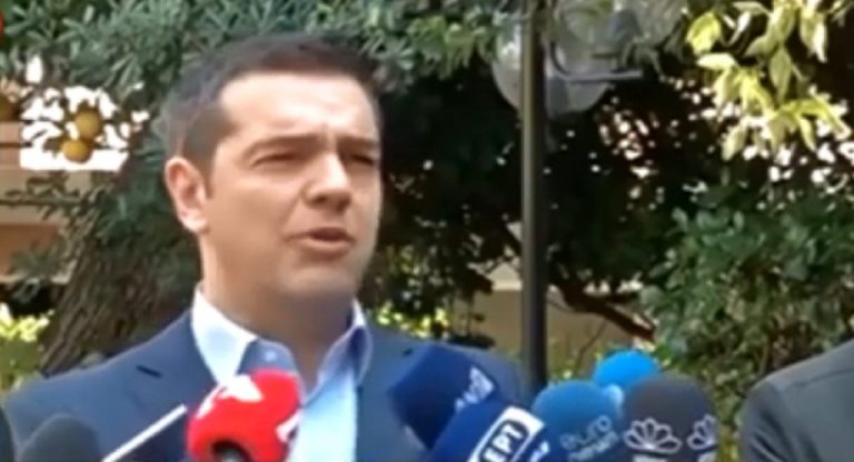 Μπλόκο στις ενταξιακές διαπραγματεύσεις της Αλβανίας προανήγγειλε ο Τσίπρας
