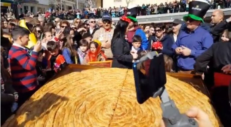 Κοζάνη: Το μεγαλύτερο…κιχί του κόσμου, βάρους 37 κιλών, μπήκε στο ρεκόρ Γκίνες! (VIDEO)