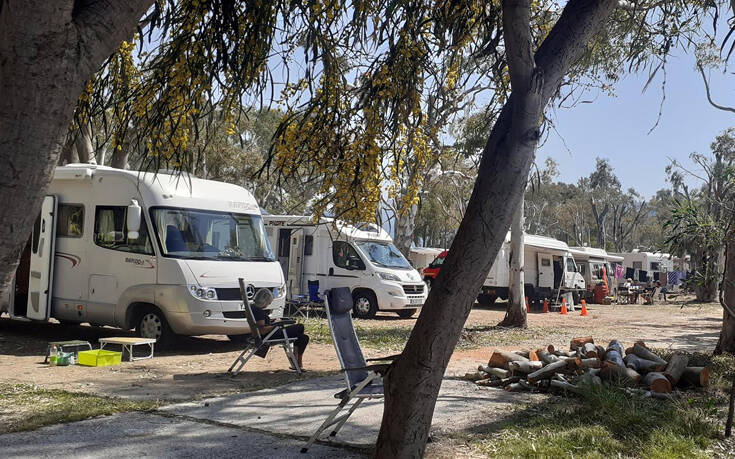 Κορονοϊός: Τουρίστες έκαναν ταξίδι με τροχόσπιτα και εγκλωβίστηκαν στη Θεσπρωτία