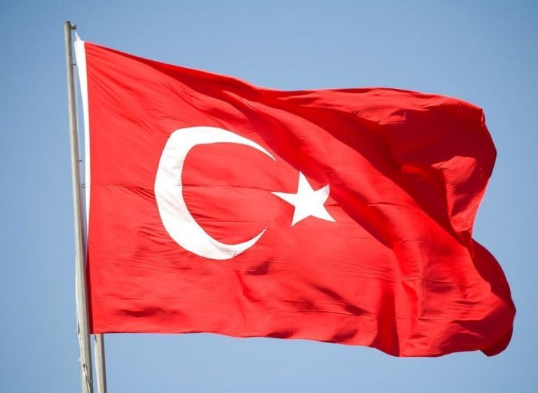 Τουρκία: Ζητά από τη Μόσχα τον άμεσο τερματισμό των επιθέσεων στην Ιντλίμπ