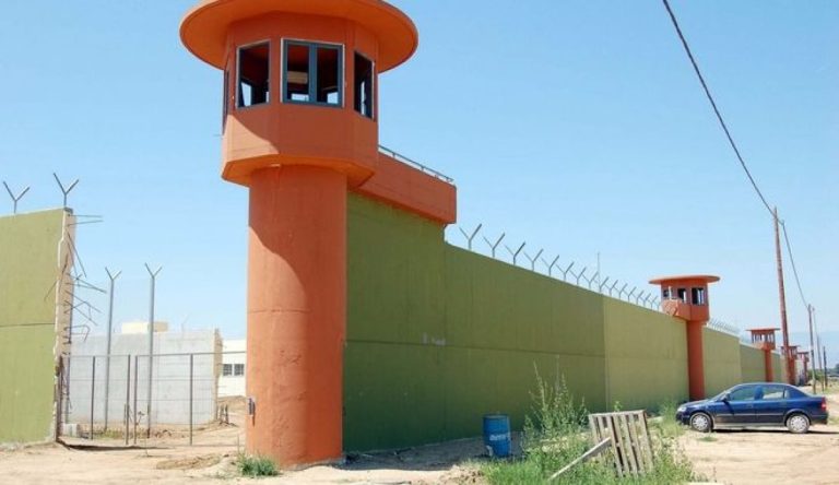 Κοινωνιολόγος, σωφρονιστικοί και κατάδικοι είχαν στήσει “μαγαζί” στις Φυλακές Νιγρίτας
