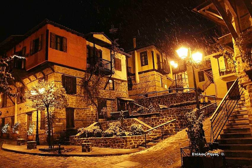 Χιονόπτωση βρίσκεται σε εξέλιξη στην ορεινή Χαλκιδική