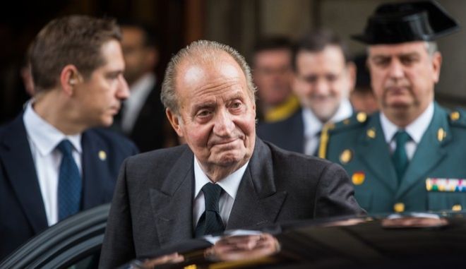 Ισπανία: Ο τέως βασιλιάς Χουάν Κάρλος αρνείται ότι έχει αποκτήσει κόρη εκτός γάμου