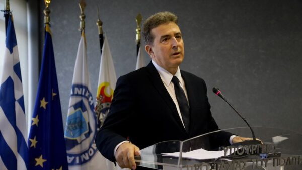 Μ. Χρυσοχοΐδης: Να είστε βέβαιοι ότι η ομάδα που επιτέθηκε σε Υπουργείο Εργασίας και Hellenic Train θα συλληφθεί