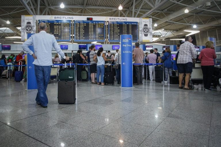 Κορoνοϊός: Τέλος οι πτήσεις από Ολλανδία προς Ελλάδα