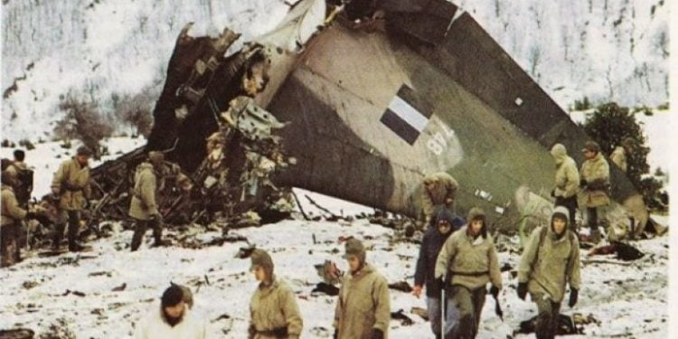 Σαν σήμερα: Το 1991 αεροσκάφος C-130 της Πολεμικής Αεροπορίας συντρίβεται στο όρος Όθρυς
