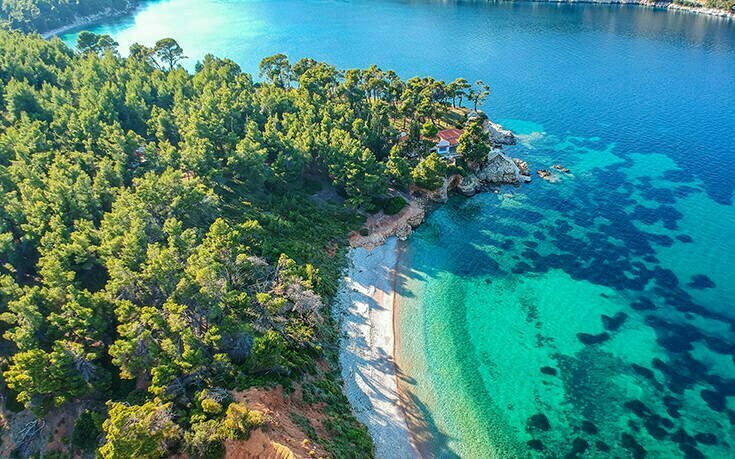 Μαγευτικές εικόνες από την υπέροχη παραλία της Αλοννήσου