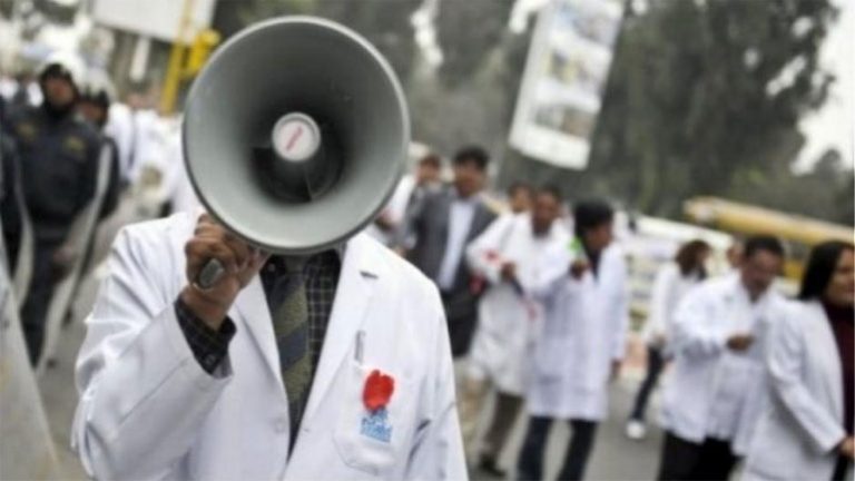 Σε 24ωρη απεργία σήμερα γιατροί και εργαζόμενοι στα νοσοκομεία