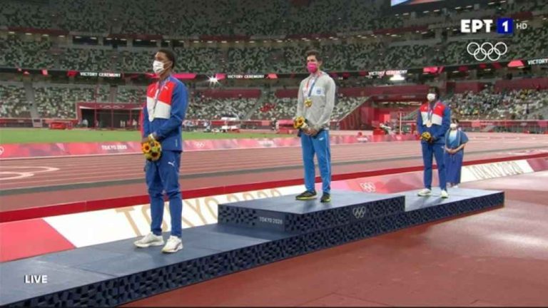 Ολυμπιακοί Αγώνες: Η απονομή του χρυσού μεταλλίου στον Τεντόγλου με… συρτάκι