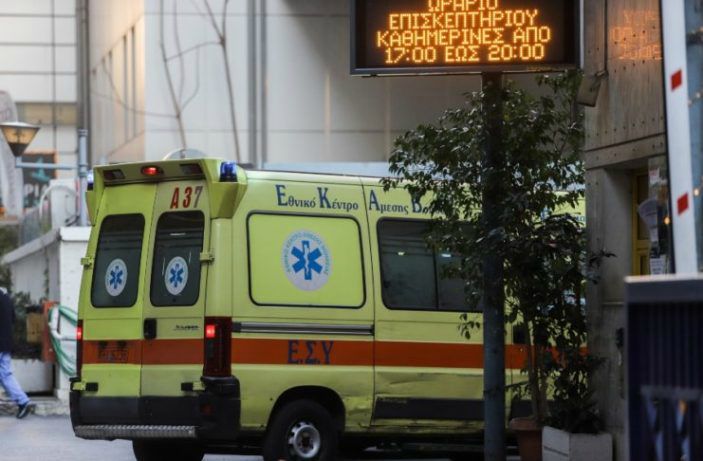 Θεσσαλονίκη: Ασθενής με ύποπτα συμπτώματα κορωνοϊού λιποθύμησε μέσα σε κατάστημα