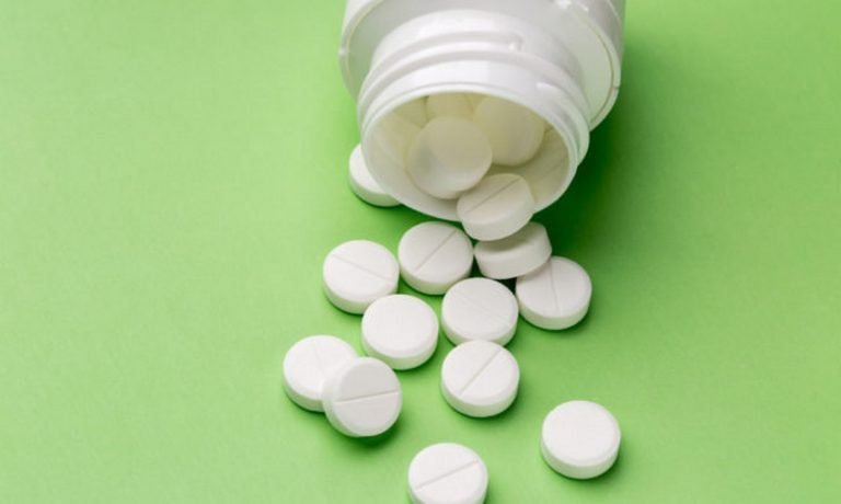Ποιοι πρέπει και ποιοι απαγορεύεται να παίρνουν ασπιρίνη κάθε μέρα “προληπτικά”