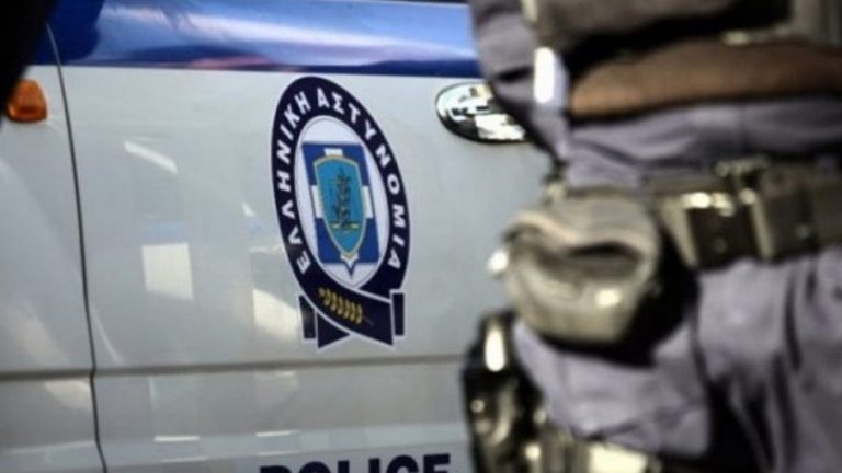 Αστυνομικός εν ώρα υπηρεσίας δέχθηκε «επίθεση» από σφήκες