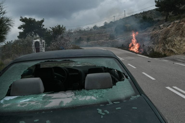 ΕΛΑΣ για τα ΜΑΤ που έσπαγαν αυτοκίνητα στη Χίο: Θα καταλογιστούν ευθύνες μέχρι κεραίας