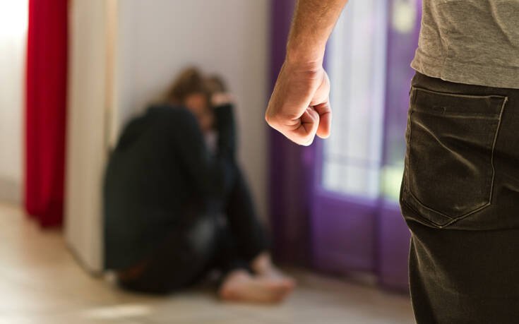 Ιταλία: Ανησυχία για τη μείωση των καταγγελιών για ενδοοικογενειακή βία
