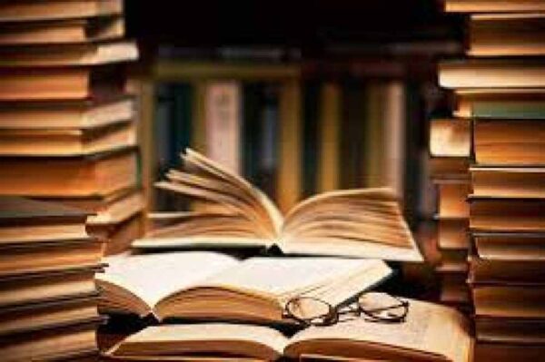 Ξεκινούν αύριο οι αιτήσεις για το πρόγραμμα αγοράς βιβλίων έτους 2022