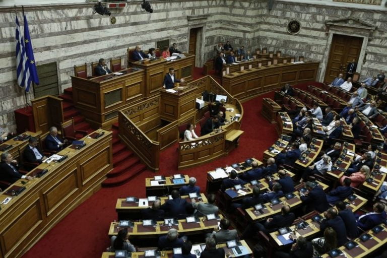 Ποιοι υπουργοί και υφυπουργοί του ΣΥΡΙΖΑ μένουν εκτός Βουλής