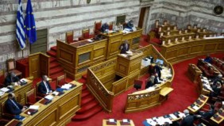 Στη Βουλή η ενημέρωση για την Πειραιώς από Σταϊκούρα, Στουρνάρα και ΤΧΣ