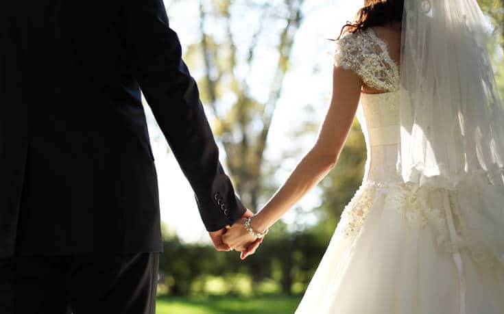 Νέο lockdown: Τι ισχύει για τη μετάβαση στα ΚΤΕΟ και την τέλεση γάμων