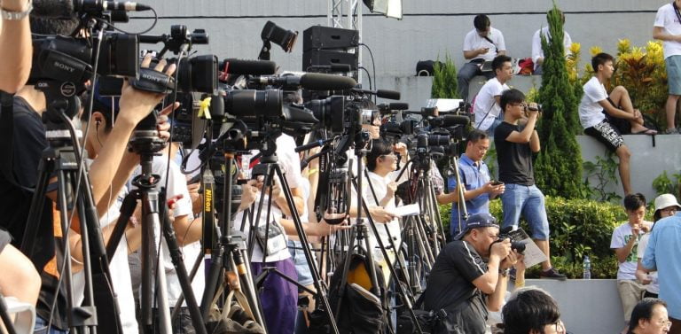 ΜΚΟ: Περισσότεροι από 600 δημοσιογράφοι έχουν πεθάνει από κορωνοϊό