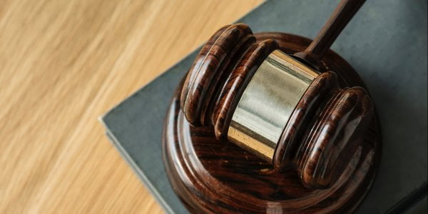 Έκανε σεξ σε επαγγελματικό ταξίδι και πέθανε – «Εργατικό ατύχημα» είδε το δικαστήριο