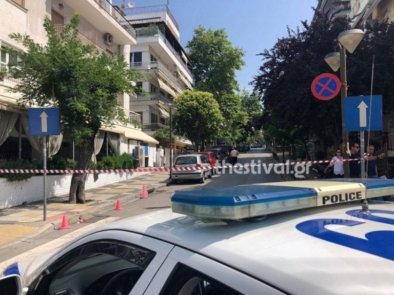 Θεσσαλονίκη: Συγκλονισμένη η μητέρα του ψυκτικού που σκότωσε την 63χρονη – Τι λέει για το έγκλημα
