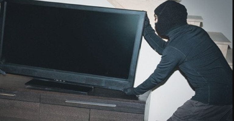 Δήμος Εμμ. Παππά: 38χρονος έκλεψε 300 ευρώ και μια τηλεόραση από ηλικιωμένη