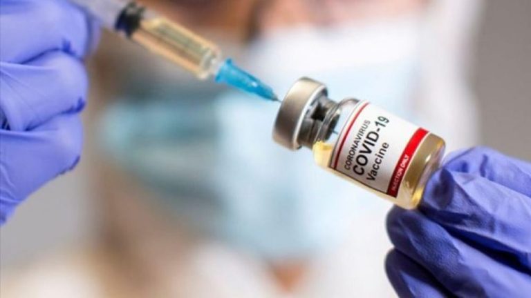 Κορωνοϊός : Η τρίτη δόση mRNA εμβολίου «εκτοξεύει» την προστασία από τον ιό