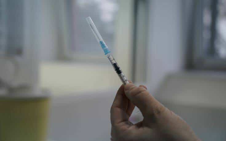 Εμβόλιο κορωνοϊού: Περιστατικό αλλεργικής αντίδρασης στην Ελλάδα- Τι είπε ο Γ. Γ. του υπουργείου Υγείας