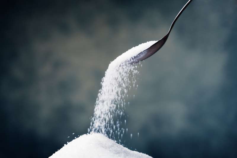 Αναψυκτικά με ζάχαρη: Να γιατί πρέπει να τα αποφεύγετε 