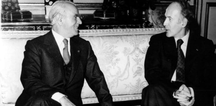 Ζισκάρ ντ’ Εστέν: Ο φιλέλληνας Γάλλος πρόεδρος που «έστειλε» στη χώρα μας τον Κωνσταντίνο Καραμανλή
