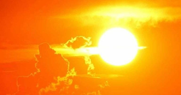 Άσχημα νέα: Η ζέστη δεν σταματά τη διασπορά του κορονοϊού