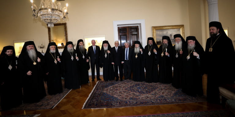 Η Εκκλησία ζητά να λάβουν το επίδομα των 800 ευρώ ιερείς και ψάλτες (φωτο)