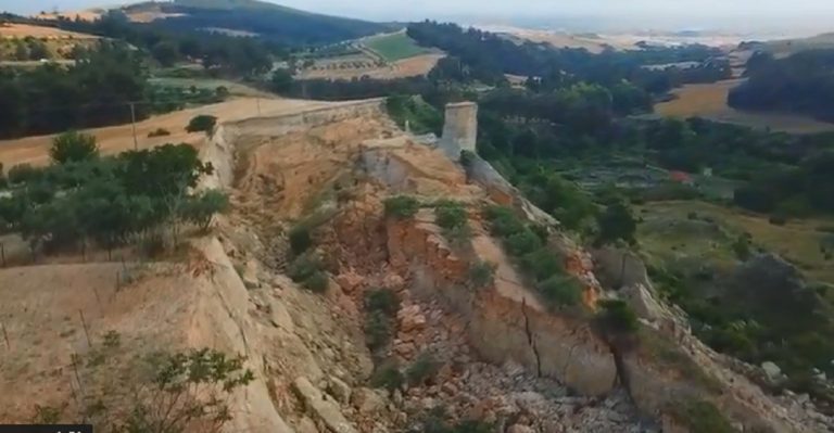 Σέρρες: Από drone η καθίζηση στο έδαφος της Νέας Ζίχνης(video)