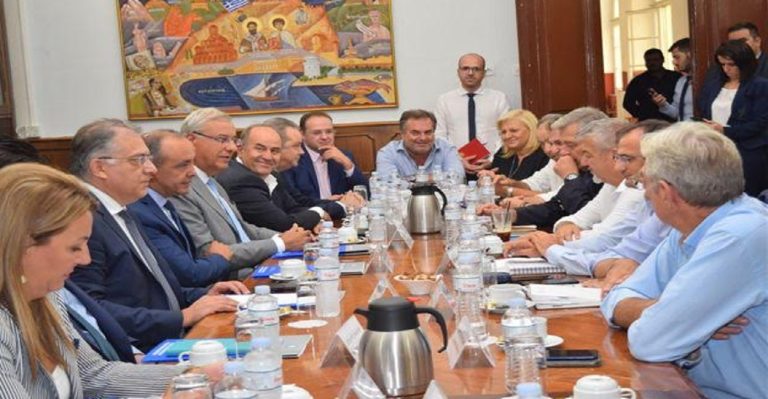 Σύσκεψη Θεοδωρικάκου και Καράογλου με τους δημάρχους της Κεντρικής Μακεδονίας
