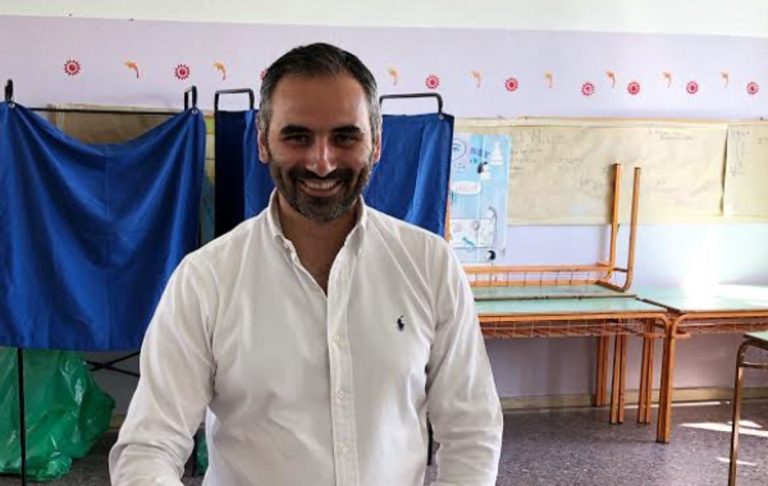 Στο 20ο δημοτικό Σερρών ψήφισε ο υποψήφιος βουλευτής με τον ΣΥΡΙΖΑ, Κώστας Καρπουχτσής