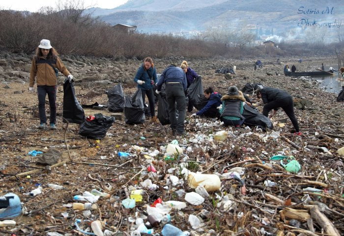 Σέρρες : Βουλγαρική ρύπανση απειλεί τον παράδεισο της Κερκίνης (φωτο)
