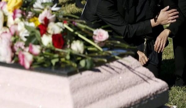 Νέα Ιωνία: Θρήνος στην κηδεία της 25χρονης αστυνομικού που σκοτώθηκε σε τροχαίο
