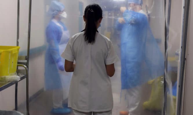 Κραυγή αγωνίας από τους Εντατικολόγους: “Χρειαζόμαστε νοσηλευτές στα νοσοκομεία!”