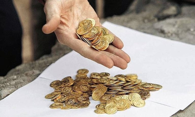 Αίγιο: Του πλήρωσε λίρες και παρέλαβε… ευρώ! – Απάτη χιλιάδων ευρώ