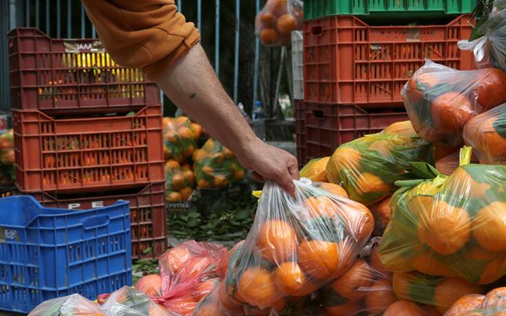 Λαϊκές Αγορές: Ο υπουργός δεν μας έφερε ποτέ πορτοκαλάδες!