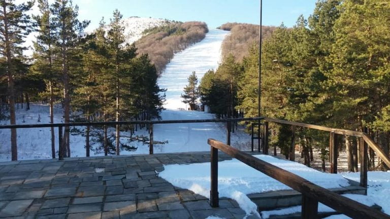 Σέρρες: Παραμένει κλειστό το Χιονοδρομικό Κέντρο του Λαϊλιά