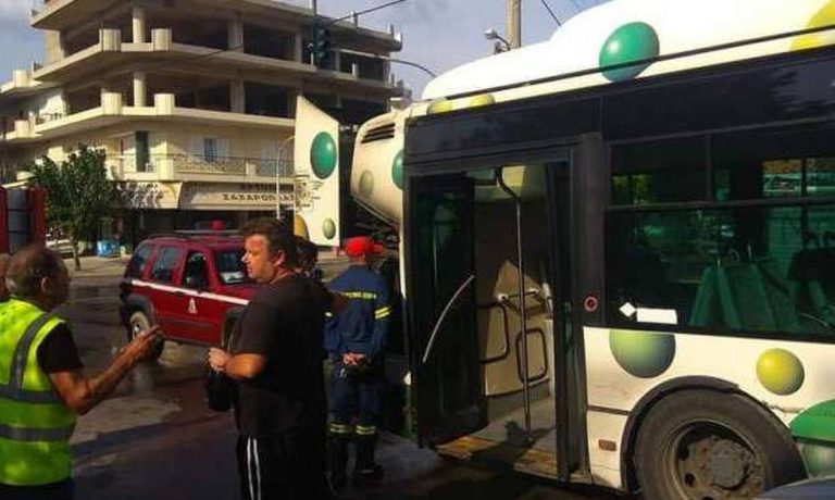 Φωτιά σε λεωφορείο στις Αχαρνές